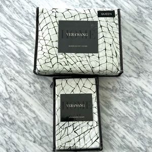 NWT Vera Wang Queen Duvet Cover